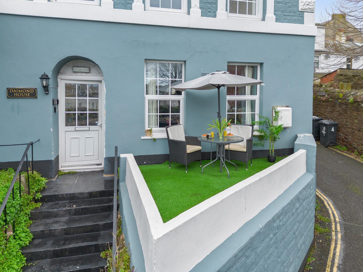 Stylish 2 Bed Apartment Near Beach, Parking, Wifi, Netflix Teignmouth Eksteriør billede