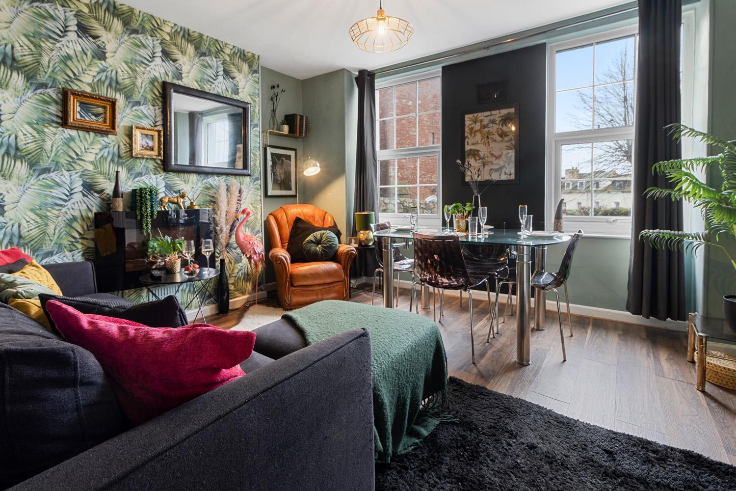 Stylish 2 Bed Apartment Near Beach, Parking, Wifi, Netflix Teignmouth Eksteriør billede