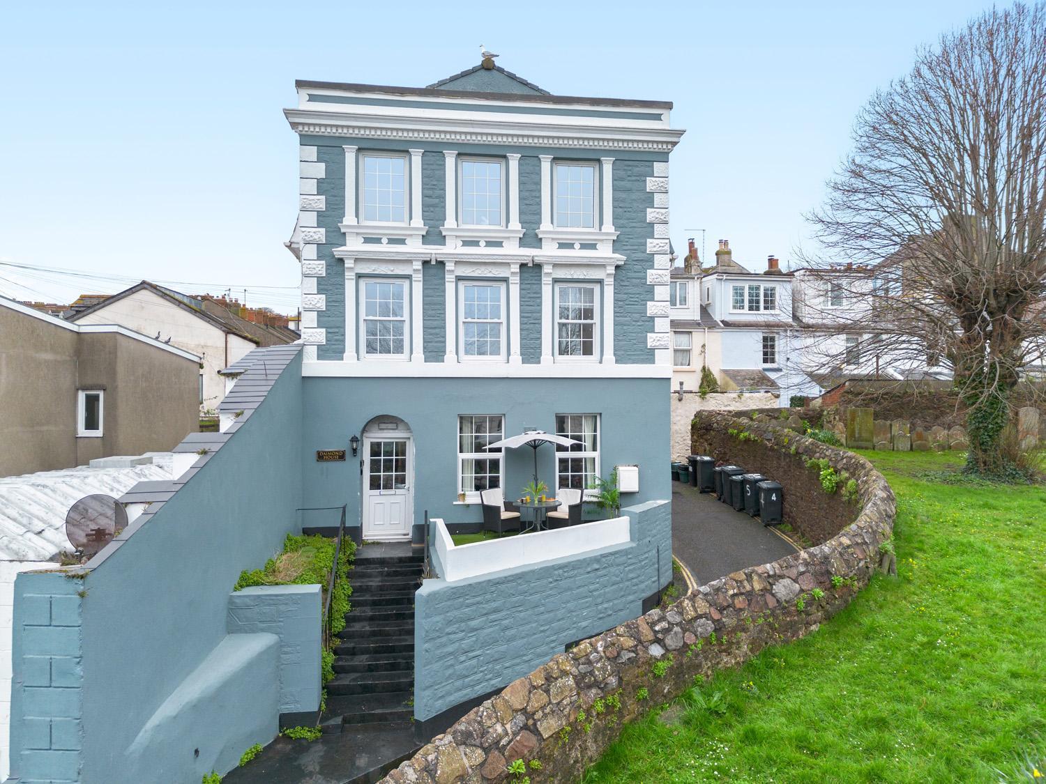 Stylish 2 Bed Apartment Near Beach, Parking, Wifi, Netflix Teignmouth Eksteriør billede